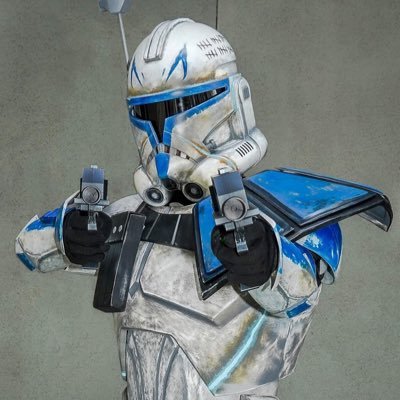 BrendaKhuu's profile picture. Graphic designer / Illustrator / Animator / Video Editor