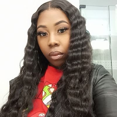 -CEO of TheBunniBCollection
-CEO of Let's Talk Glawse
-Mother of 2