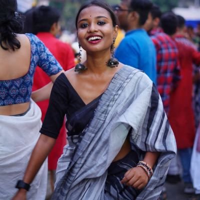 Chandras_speaks's profile picture. Look for the magic in every moment 💛