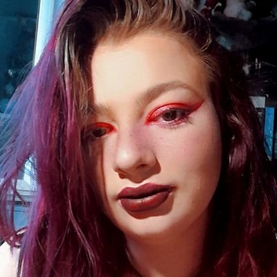 Faywenn_'s profile picture. Artiste plasticienne.
🔴En stream🔴 sur Twitch : Faywenn_