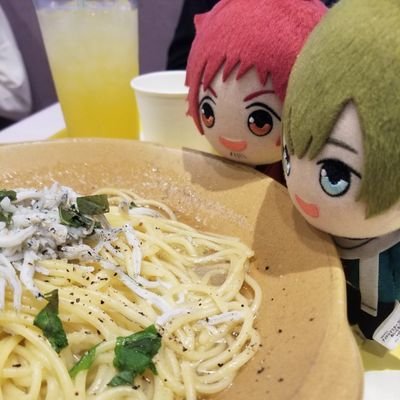 rokuhachi0823's profile picture. 成人済/腐、(マイナーが好き)
でも雑食！基本ハマればなんでも好き！東海地方出身
好き→声優、吉野裕行さん仲村宗悟さん。
👹滅風柱/sideM元弁護士/忍🥚生物委員長代/鋼レンたれ目少尉/
コスもたまに。現在は休止中。あげるときは顔面加工済のみ。
興味がない人はミュート、ブロ解でお願いします。
よろしくお願いします