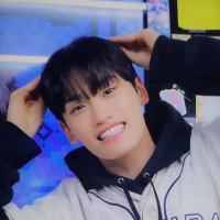 Paris🐾TIOT DEBUT (@junhyeon5yrsold) 's Twitter Profile