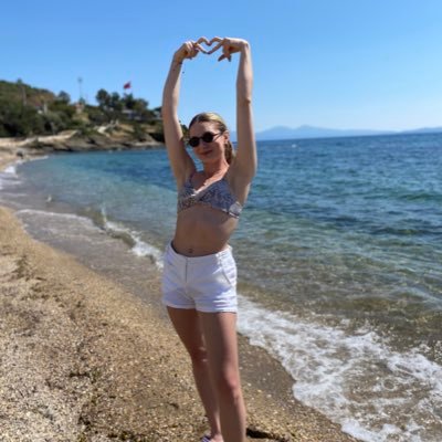 dilaerbll's profile picture. zehirden şifa kahpeden vefa beklemeyenlerin bulustugu profil