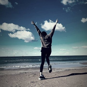 wonderland_mad's profile picture. 📚 💃🎧✈

#IFollowBack 💯