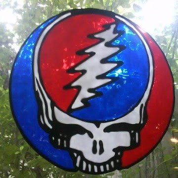 I'm not a bot. I'm just a young fuddy duddy who refused to mess around with social media for a long time. And I love the good ol' Grateful Dead!