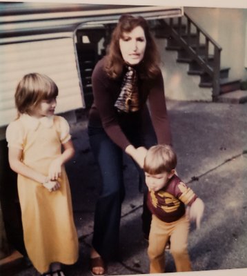 Writer. Observer. Truth seeker & part-time skeptic. All life is sacred. Lifetime Washington st. resident. Gen X. Baseball fan. American. I follow back.
🇺🇸🙏