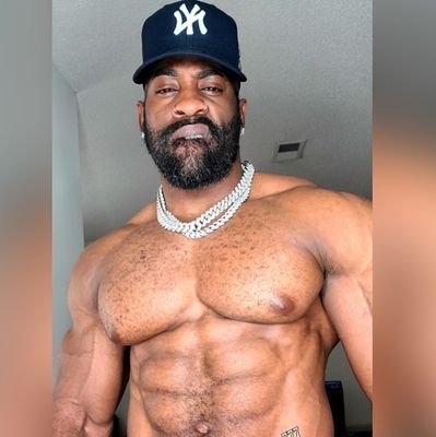 Upcoming artist In Atlanta📍by way of Compton California
Actor(Midnight frm all the queens men)
Designer Pussy,Capiche & Expensive Sex OUT NOW ON ALL PLATFORMS