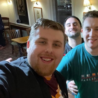 DrunkApexPlayer's profile picture. Drunk depressed apex player 🍻🙃/ Huge @BonJovi fan 🎸🎶/ @ManUtd 👹🔰