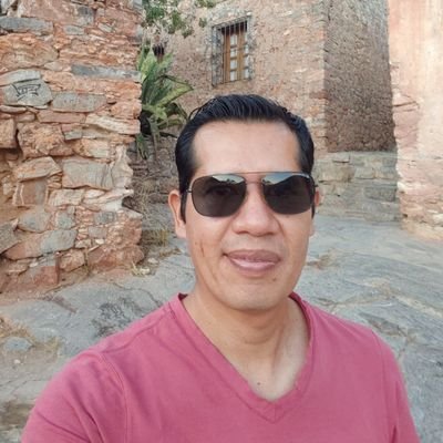 Arquimiedos's profile picture. Arquitecto por profesión, fotógrafo por afición, trabajo en construcción de vivienda en serie en Querétaro.
