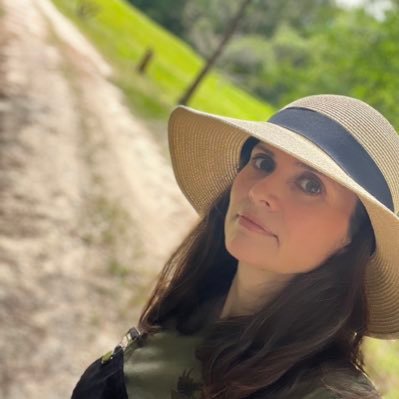 leslie_stroud's profile picture. Reformed Baptist▪️