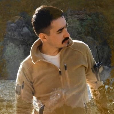 @TEKsendika Yönetim Kurulu üyesi.
@evlikedili'deki evli kısmı benim yüzümden. #KVC
#14MTD, 𐱅𐰇𐰼𐰚