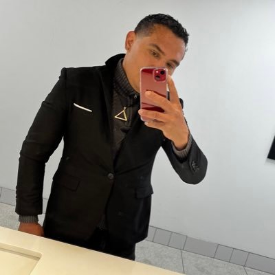 kennyfresa26's profile picture. 