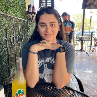 _SandraR_17's profile picture. The harder i worked the luckier i got ✌🏼