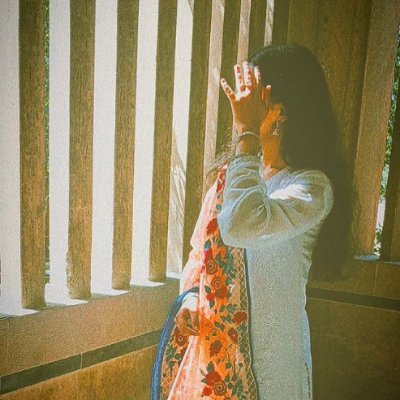 Hiba_opium's profile picture. وہ شخص اپنی ضد میں مجھے گنوا گیا۔