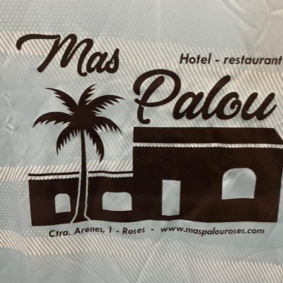 #Hotel - #Restaurante familiar, construido a partir de una masía del siglo XVI, ubicado en sus propios terrenos, cerca del pequeño pueblo de #Roses, Costa Brava