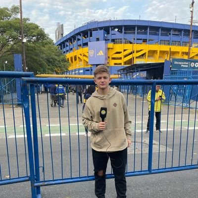 De Boca.

Hablo al pedo de fútbol

joaquinenecoiz09@gmail.com

Escribo para @purobocaok.

Estoy en @larazonexistir y Línea De 5.