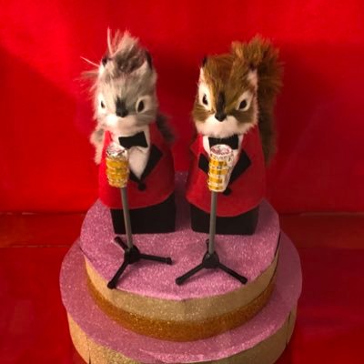 無言フォロー失礼致します🙇🏻♂️
基本見る専ですがたまに取引ツイートもします🙏
劇団四季/東宝,ホリプロ,梅芸/宝塚 etc...
萩原隆匡さん,瀧山久志さん,飯田達郎さん/山崎育三郎さん/朝美絢さん etc…
