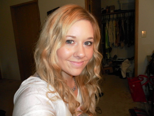 ClassABeauty's profile picture. College student, Cosmetics lover, Kitten cuddler, Youtube fanatic, Beauty obsessed girl making my way through life one FOTD at a time!