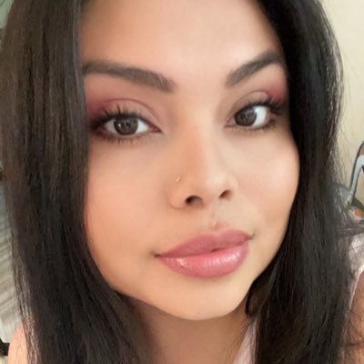 Hello Lovelies! PC Variety game streamer. Come hang out with me on Twitch! Wanting to meet other awesome gamers/streamers💋Come join the games and let's chat!💗