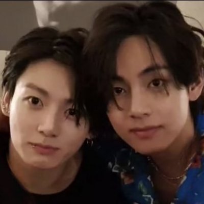 💜 ⟭⟬ , 𐤀 ❤️💚💜
I don't ship, I support!