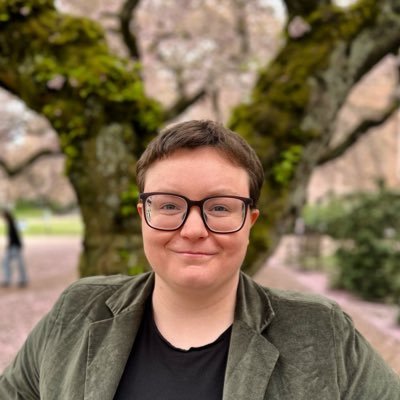 Poli Sci PhD student @UW | @UWCRCN @BrownUPoliSci alum | IPE, NGOs, LGBTQIA rights | Rowdy Irish person 🇮🇪 | Janspainer | vegan 🌱 | 🏳️‍🌈🏳️‍⚧️ (they/them)