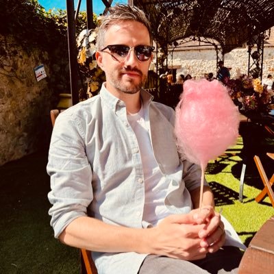 jarques's profile picture. Husband. Previously Founding Design at AddGlow, @papercheckout. @Twitch, @academia. Photographer. Adventurer. Maker. Eater of foods and drinker of wines.