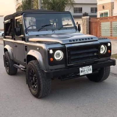 Mkhan3695's profile picture. 
