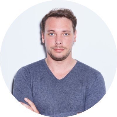 Esport Product Manager for Rainbow Six Siege / Former Lawyer at Ubisoft & Blizzard