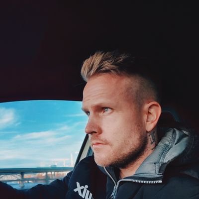 Kittoper87's profile picture. Twittrer for det meste om Man Utd, twitts mostly about Man Utd. Norwegian