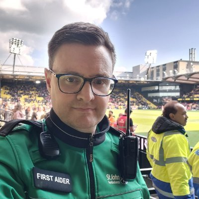 Communicator 🖋️ | Volunteer medic at @stjohnambulance 🚑 | Trekkie 🖖 | Obscure beer enthusiast 🍺 | Dog butler 🐶
 All views/brews are my own