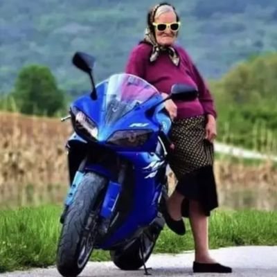 Me hackearon mi antigua cuenta y me han obligado a crearme otra.
📌Uganda
me gustan las motos :)