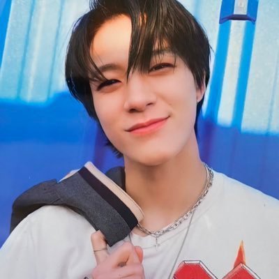 fan account that loves exo, nct, and a lot of ggs!