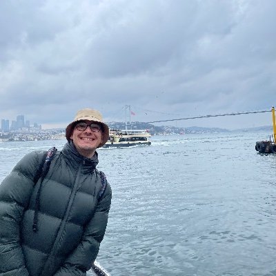 javihardcode's profile picture. PhD student in Economics at @CEMFInews. Macroeconomics and Finance 🇪🇸🇺🇸🇩🇪🇲🇩