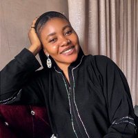 zainab (@zee__neb) 's Twitter Profile