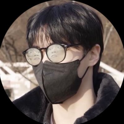 moon_ko_minhyuk's profile picture. 先祖😇東京駅でﾑﾝﾋﾞﾝとはぐれた女👩