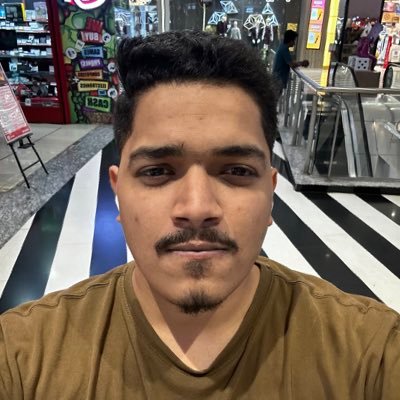 girish_murra's profile picture. Life is a drag!