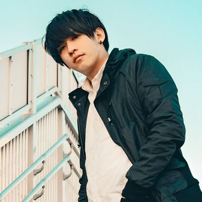 @MrMongooseBandベース/物販最速の男/カリスマ/レペゼン湘南/中央/迷子/最底辺カースト/歩く屍/教育者/由比ヶ浜結衣/漫画ソムリエ/アル中/二郎研究会/引退雀鬼/ウマ娘/総料理長/お金貸して下さい/オセロ1級/競馬/馬鹿/元ニート/新米ヲタク/人生相談受付中/ダーツ/機材厨/疫病神/謙遜するな自惚れろ