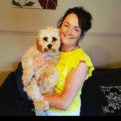 rebeccabarrettt's profile picture. 