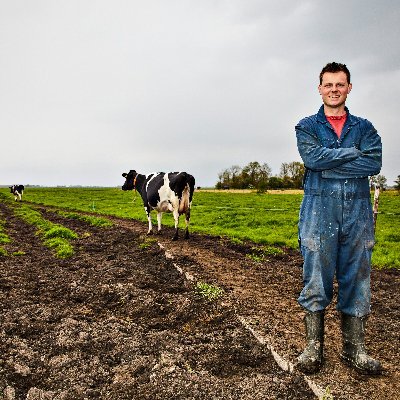 Melkveehouder.
De Europese Unie is verworden tot een Bonepartistisch project, hoe meer macht het krijgt hoe antidemocratischer het wordt.