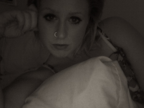 cassieholman's profile picture. I live my life the best I can but not to the fullest