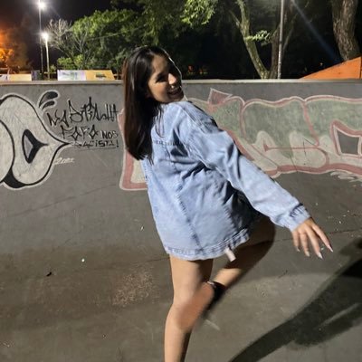 sou alguém legal para falar besteira ou coisas profundas :)