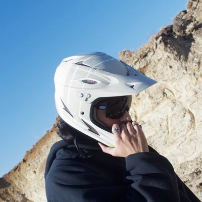 singhd_'s profile picture. (singh-dee-dee-dee) guhnabēfahshondesighnah