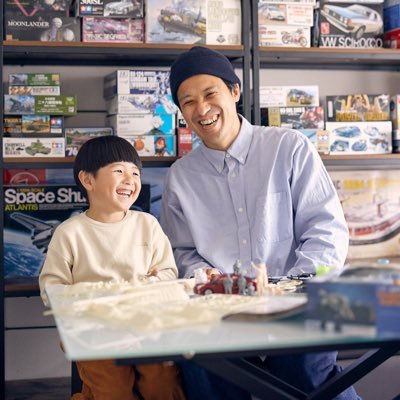 @nipppercom 副編集長 いわき市出身。プラモの本とか作ってます。 2006-2018 Hobby Japan 2018-2021 MAXFACTORY 2020- https://t.co/OQJNa6kHmx ✉️fumiteshi1101@gmail.com 2児の父。プラモと鹿島アントラーズが大好き。