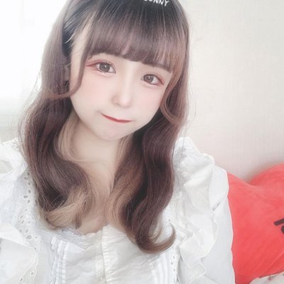 dinzirn18942553's profile picture. 25歳、ぶらぶらしてます。仲良くしてくれたらやらせてあげる。 / 見せ合い募集☟