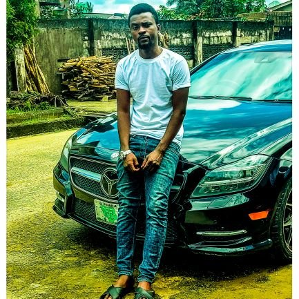 WisdomAbraham_'s profile picture. Simplicity is the word.