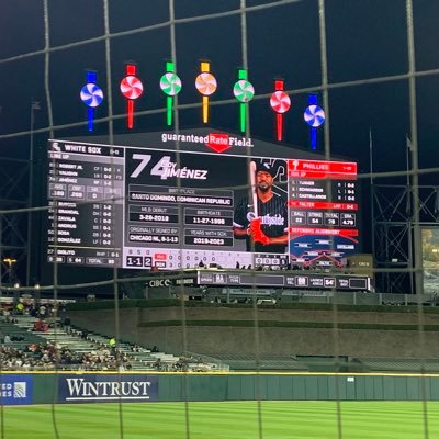 Fan account. I’m the scoreboard at Guaranteed Rate Field! I love fireworks, homers and White Sox victories! BOOM!