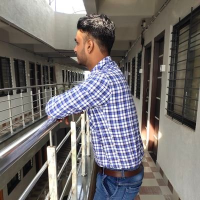 sunnymi61800142's profile picture. KEEP SMILING 😊😊

PROUD INDIAN 🇮🇳🇮🇳
ARYAWART KI SAAN🇮🇳🇮🇳