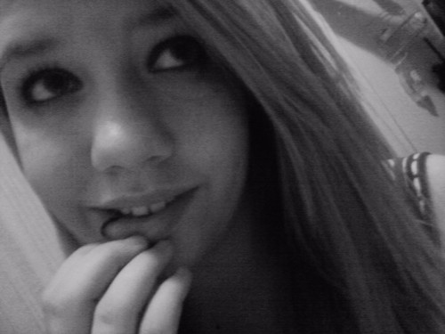 grin_chelsea's profile picture. Hey, I'm Chelsea. I'm new here, so the more friends, the better (: 
Likes; MUSIC, girls, guys, pride, Kenneth Nixon3, movies, gum, Hurley, textingg, etc. (: