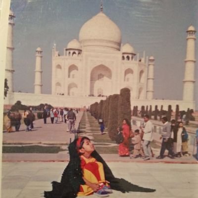 patra_shubhra's profile picture. here for a good time, not for a long time