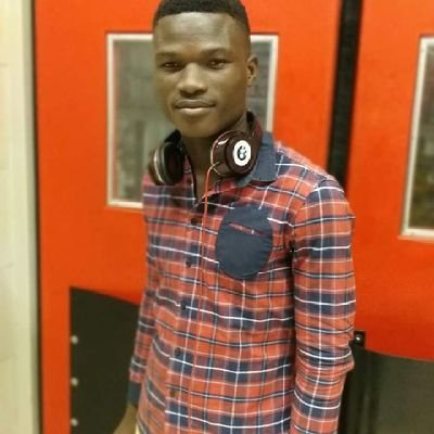 Kekeli_Ephraim's profile picture. Writer || Sports || Reading || Story Teller || Manchester United Supporter || Promoter of th EƲE Language || Son of ADAKLU || Publisher.